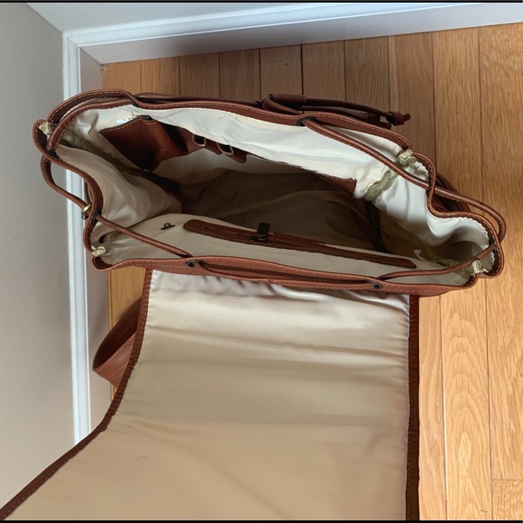 Claire Chase 100% Top- - Grain Leather Backpack - Picture 4 of 6